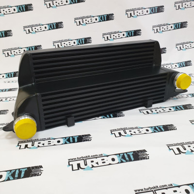 Интеркулер BMW E60 E61 E63 E64 Intercooler